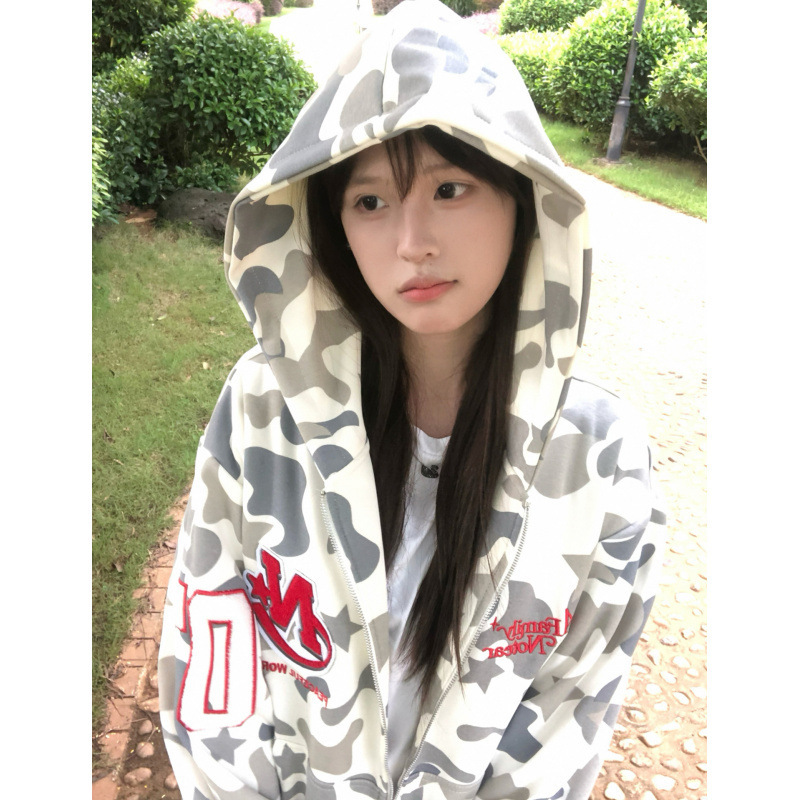 American retro flocked towel embroidered camouflage hooded sweatshirt for women, spring and autumn, with a stylish and casual loose-fitting cardigan jacket American retro flocked towel embroidered camouflage hooded sweatshirt for women, spring and autumn, with a stylish and casual loose-fitting cardigan jacket