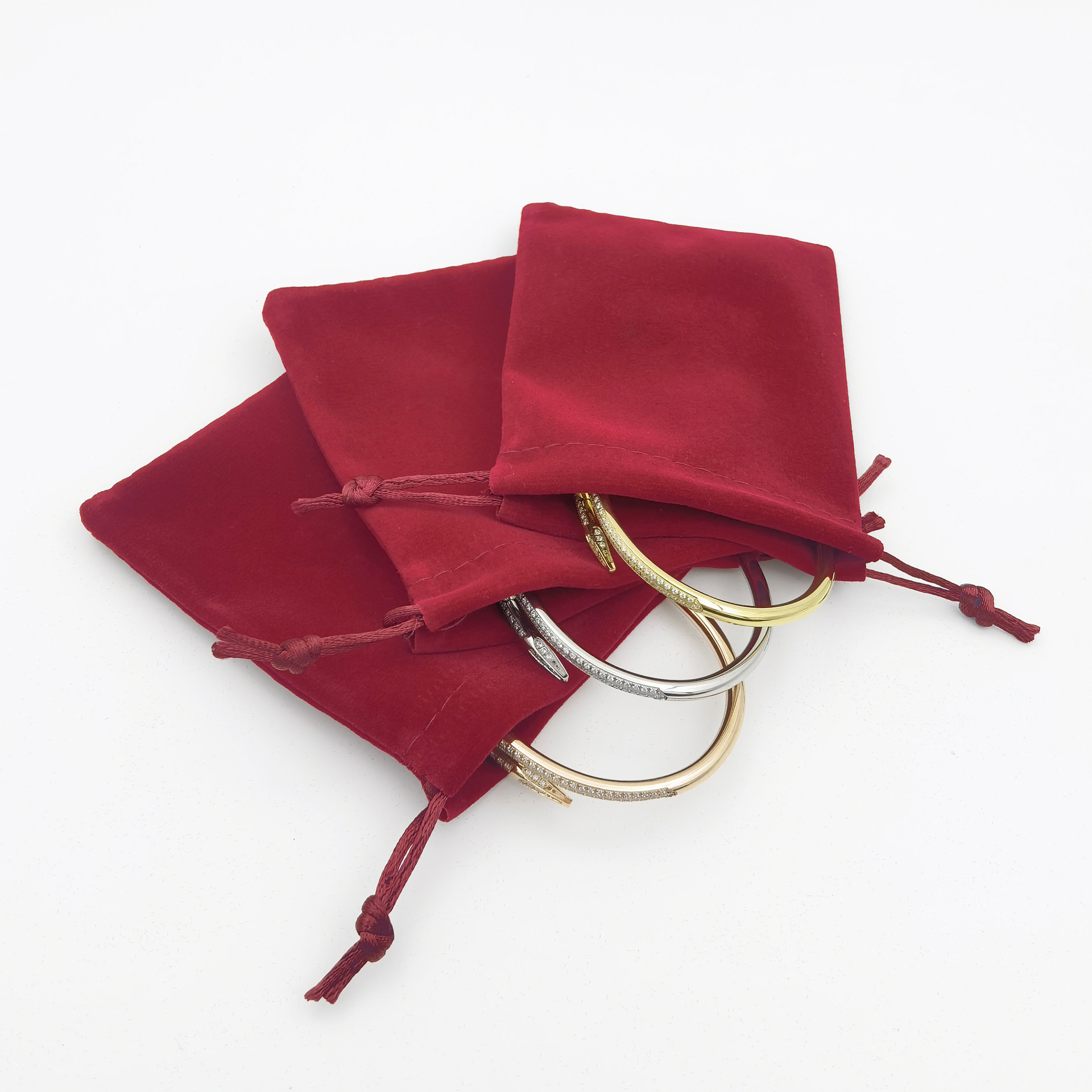 卡家满钻钉子手镯