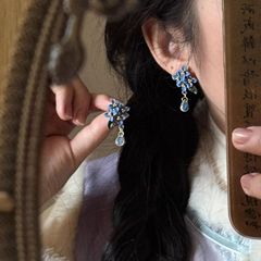 新しい中国風の蘭のイヤリングの女性2025新型の古風の花のピアスの小さい大衆のデザイン感の雰囲気のチャイナドレスのイヤリングのアクセサリー