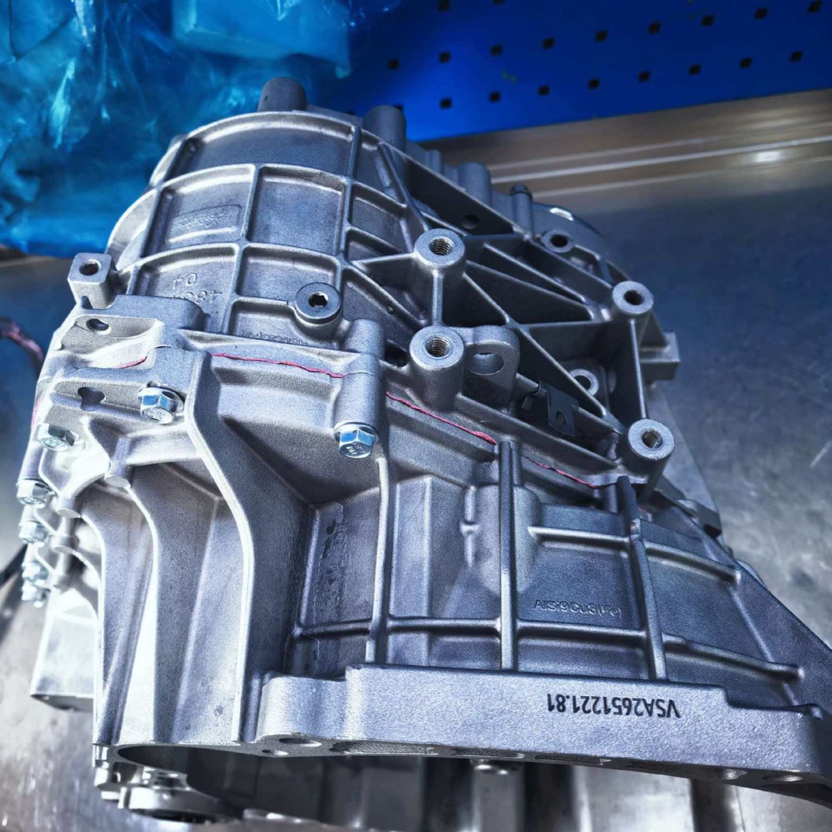 Manufacturer Wholesale Brand New Bangqi Automatic Transmission Gearbox Suitable for Emgrand, Mustang, and Byd Cars Vt3Vt2