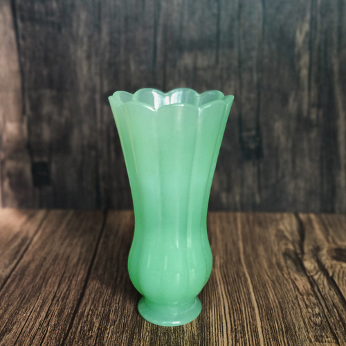 Retro glass wine dispenser green jade Guanyin bottle vase liquor dispenser wine glass water cup medieval cup home ornaments
