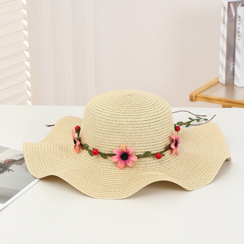 Summer Korean ladies straw hat wave sunshade hat wreath along the hat beach sunscreen hat a generation of hair Summer Korean ladies straw hat wave sunshade hat wreath along the hat beach sunscreen hat a generation of hair