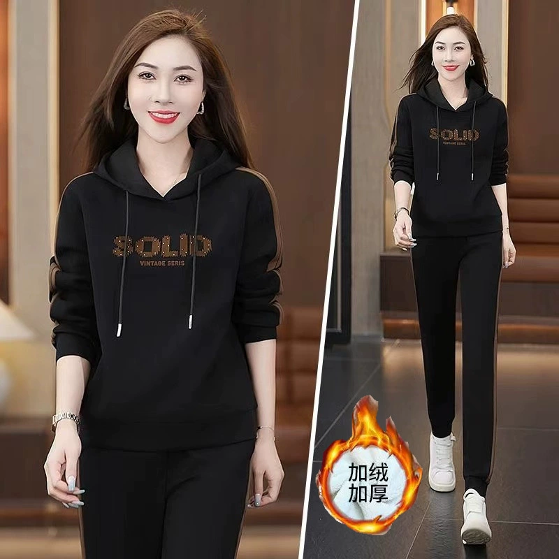 Повседневный спортивный костюм женский осенний и зимний свитера с капюшоном 2024 новый модный бархатный утолщение