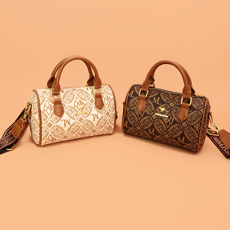 Sensación de alta gama, nicho 2024, nueva moda, cuero suave, banda ancha, todo fósforo, bolso de almohada de presbiterio, bolso de Boston de mensajero de un solo hombro