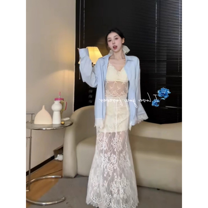 느슨한 올 매치 여자 블루 레이스 셔츠, 빈 스택 스커트 아름다운 백 슬링 3 피스 세트