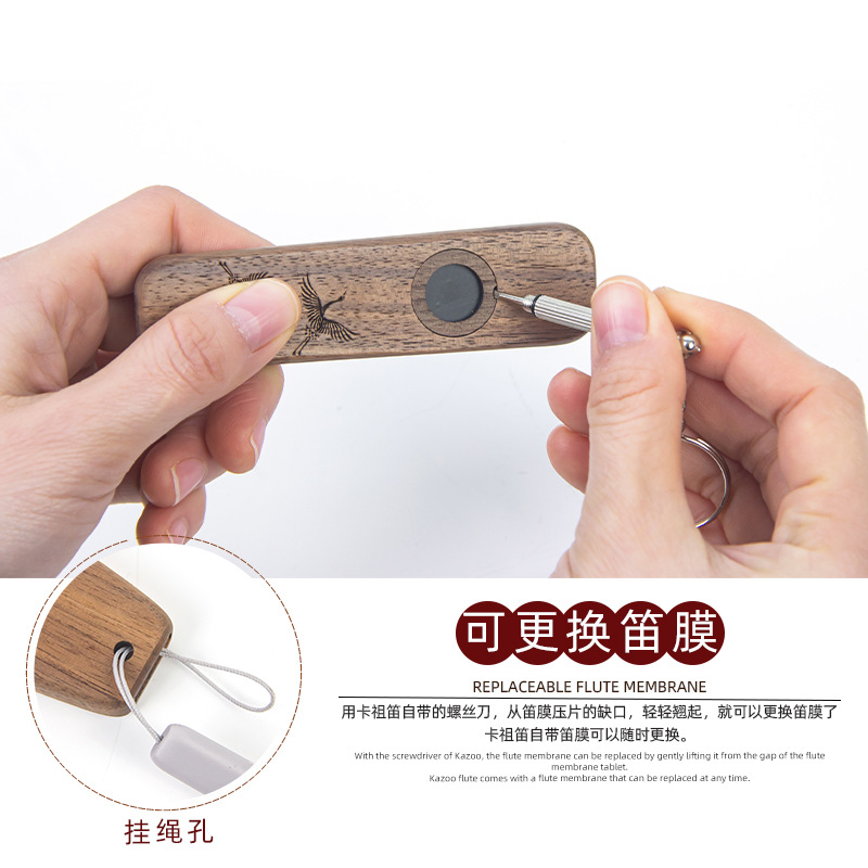 Factory direct red sandalwood Kazoo flute, a musical instrument that anyone can play without learning. Wholesale black walnut wood flutes