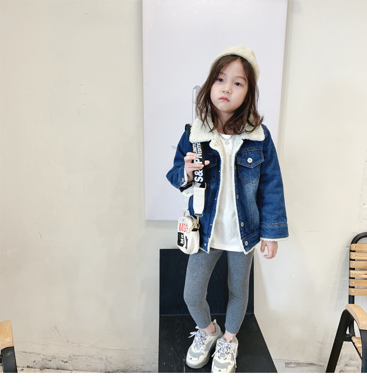 Giacca in denim di velluto per bambine, autunno e inverno 2025, nuova giacca in denim di lana di agnello per bambini di taglia piccola e media_voghion.com