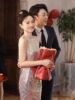 Hanging neck morning robe， bride's engagement and toasting gown， sequined light luxury fishtail dress