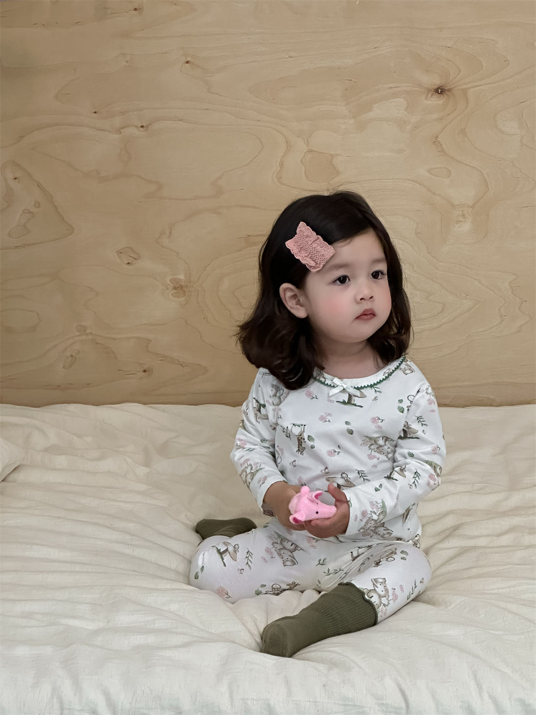 Pijamas infantiles de otoño conjunto de casa 2025 ropa de otoño ropa infantil coreana pijamas niñas ropa de hogar dos piezas