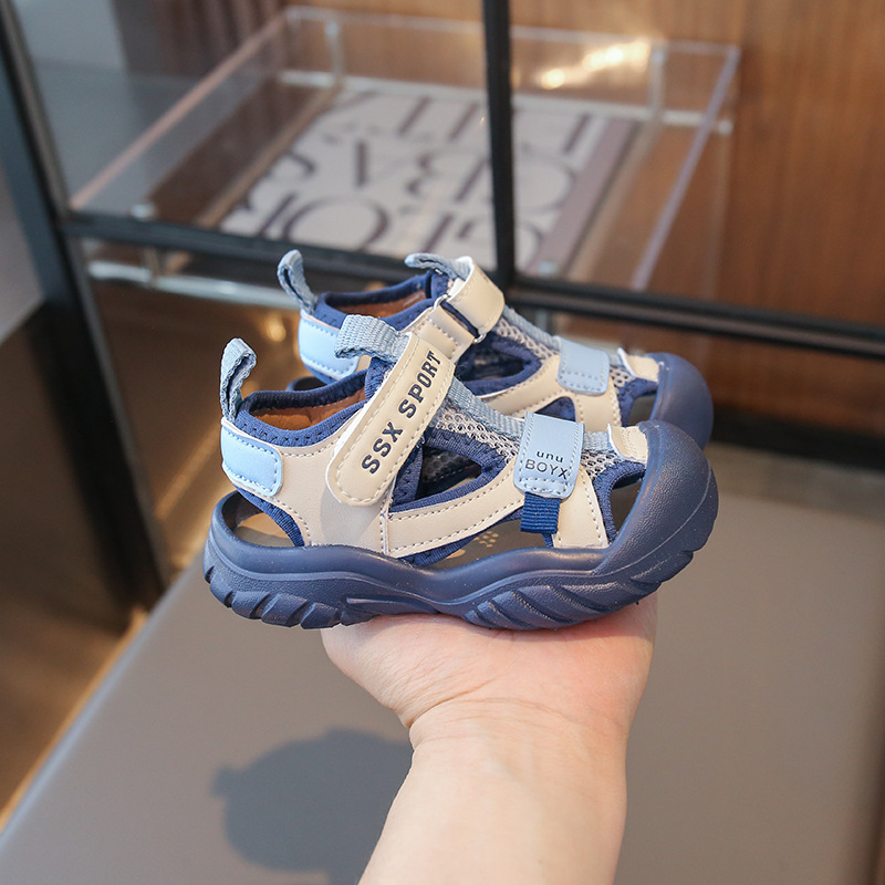 2025 Summer New Kindergarten Children's Casual Shoes Baotou Anti-kick Sandals Outdoor Lightweight Breathable Beach Shoes 2025 Summer New Kindergarten Children's Casual Shoes Baotou Anti-kick Sandals Outdoor Lightweight Breathable Beach Shoes