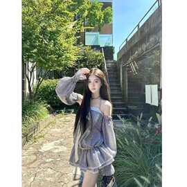 一字肩蝴蝶结条纹抹胸连衣裙女夏季法式气质收腰巨好看蛋糕短裙子
