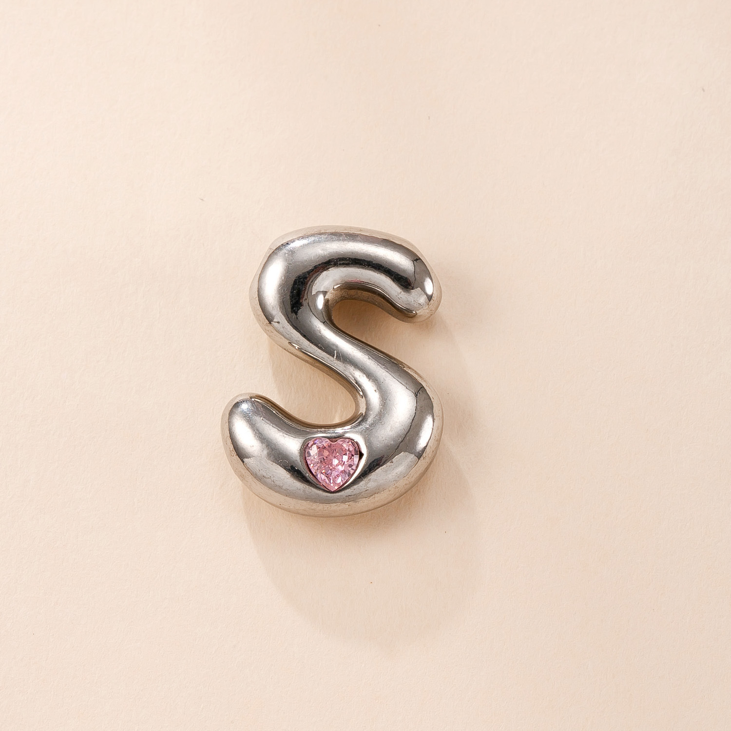 Colgante único transfronterizo de joyería de acero inoxidable fundición con incrustaciones de diamantes de color 26 letras accesorios de collar moda simple pulsera briy