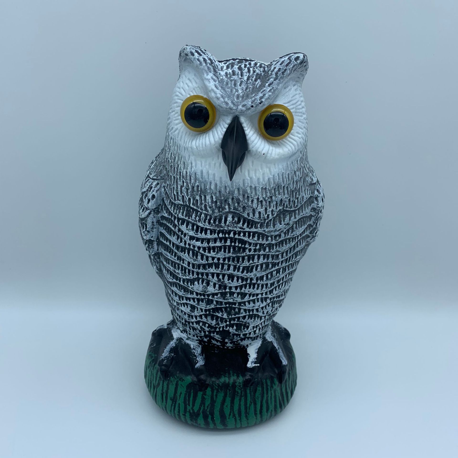 Nuevo disuasor de aves y ratones de plástico con forma de búho para jardín, adorno artesanal para exteriores.
