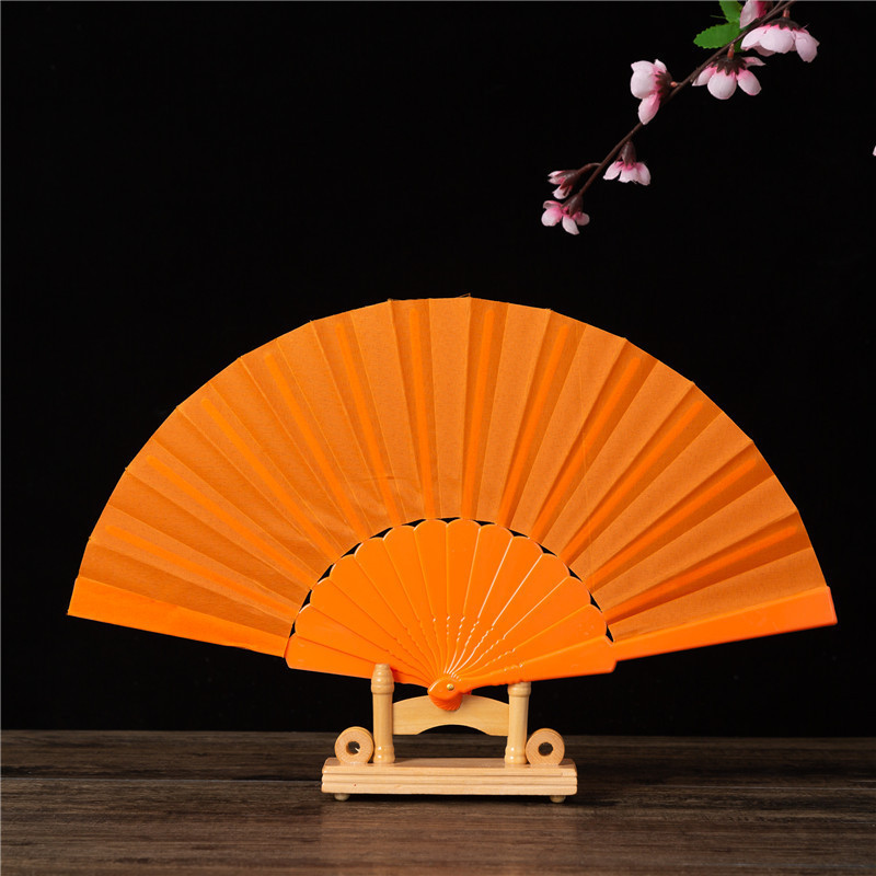 Abanico plano de plástico naranja