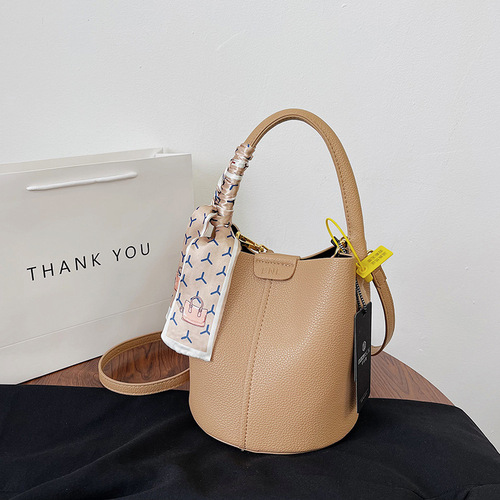 Korean-style bucket bag hand-held vegetable basket texture women's bag simple large capacity single shoulder crossbody bag live streaming