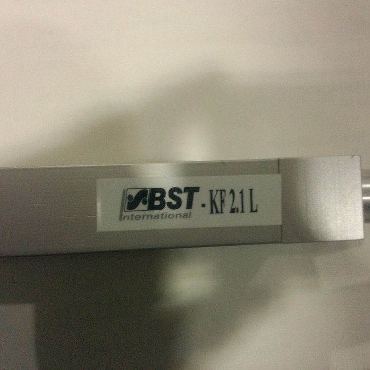 现货BST红外线电眼纠偏传感器IR2011/40（156765） 含5米线