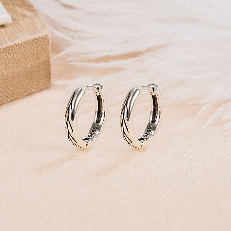 Sinomenine Earrings Niche Men's Fashionable High-end Personality Men's Earrings Single New Style Handsome Women's Earrings 200 Years New