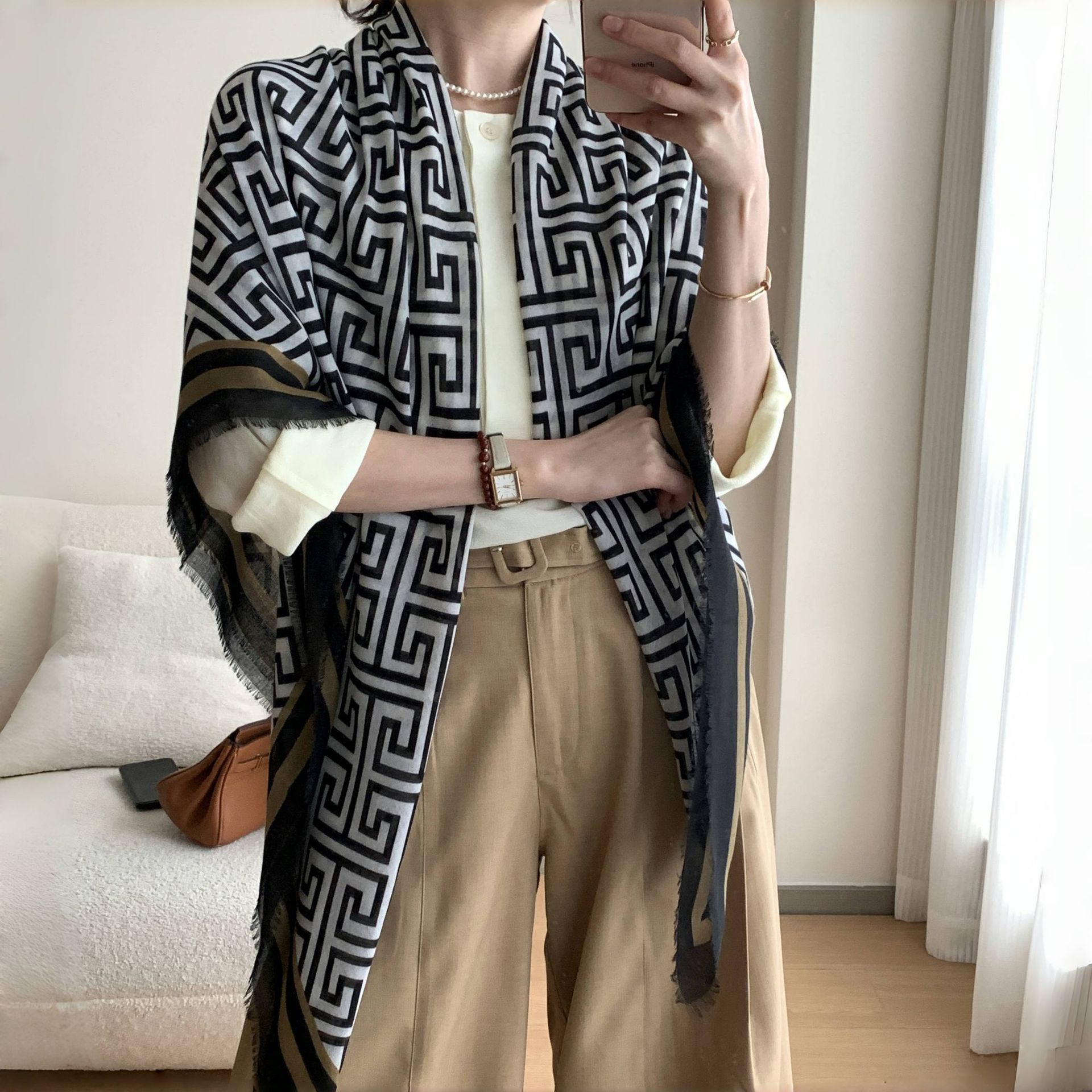 Europa y América clásica retro en forma de algodón y lino bufandas de invierno y otoño turísticos con una toalla larga para mujeres