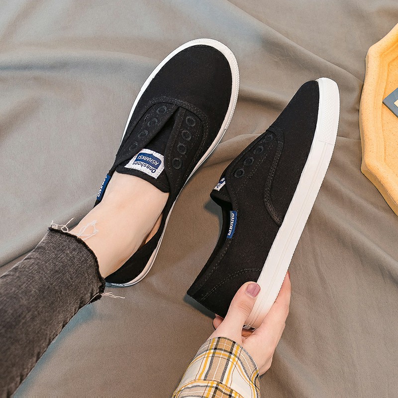 Zapatos de lona para mujer 2024 primavera nuevos zapatos blancos versátiles transpirables estilo coreano zapatos perezosos para estudiantes planos sin cordones
