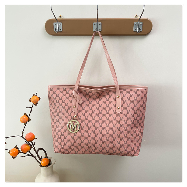 분홍색