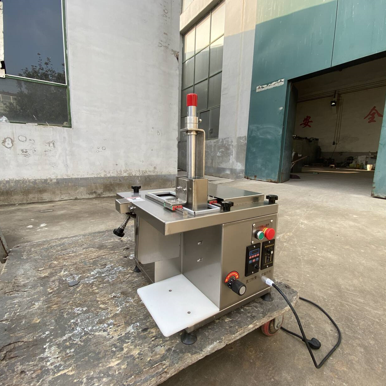 商用数控牛羊肉切片机切卷机全自动五花肉肥牛冻肉不锈钢切牛羊肉