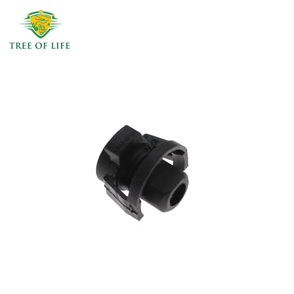 Conector de Manguera de Refrigerante LR011038