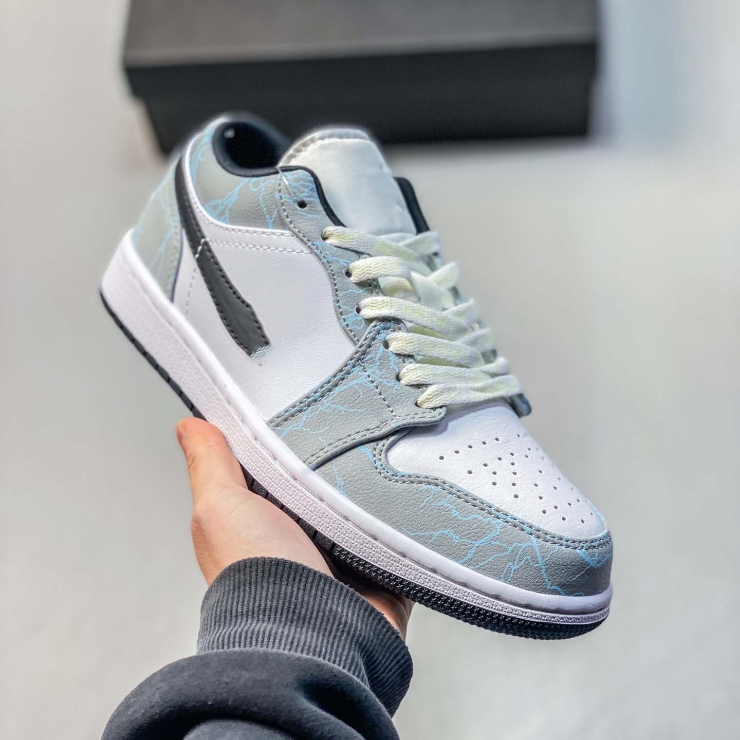 흰색과 파란색 패턴