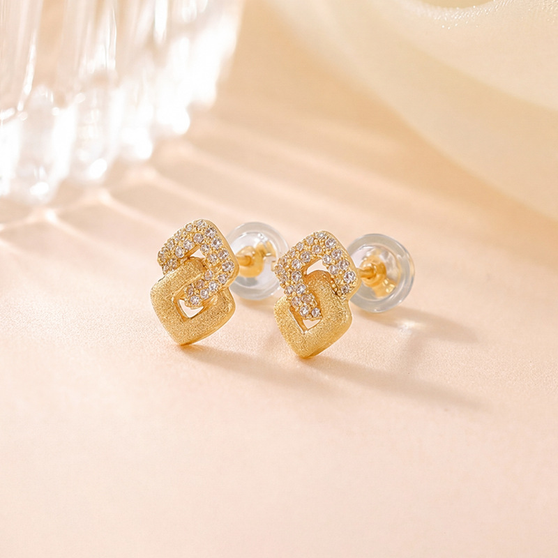 Bông tai bạc S925 mạ vàng hình vuông kim cương nhỏ gọn thanh lịch — Bạc