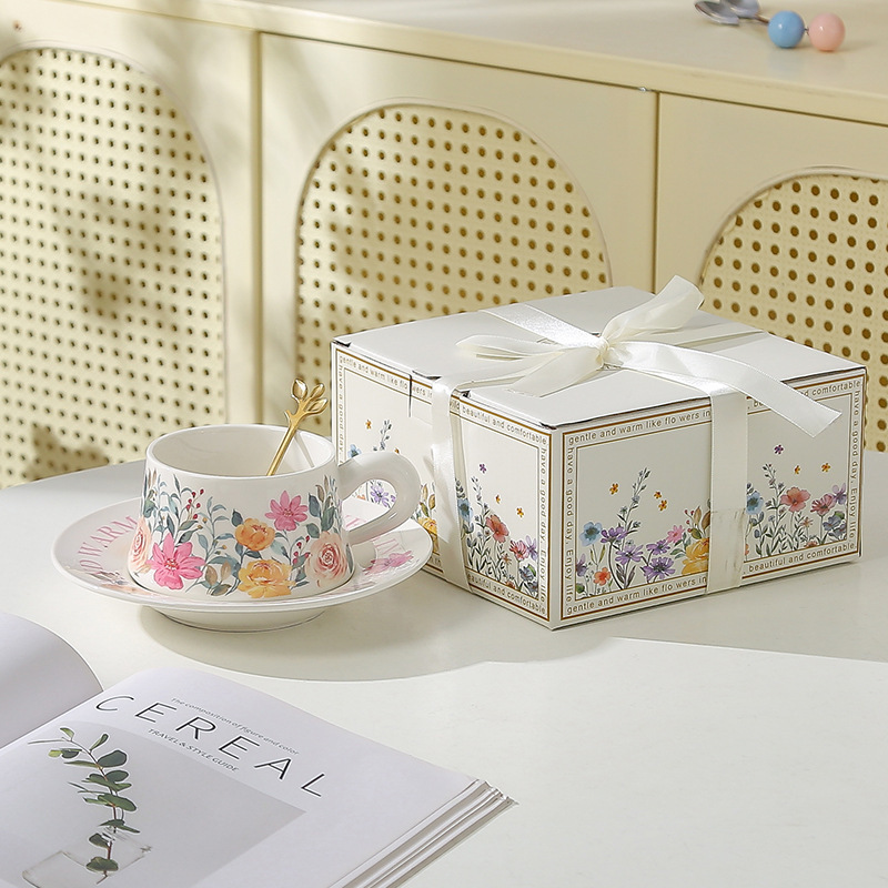 Retro estilo alto valor de la cara hacia el sol flores taza de café set de plato de cerámica para chicas regalo de cumpleaños
