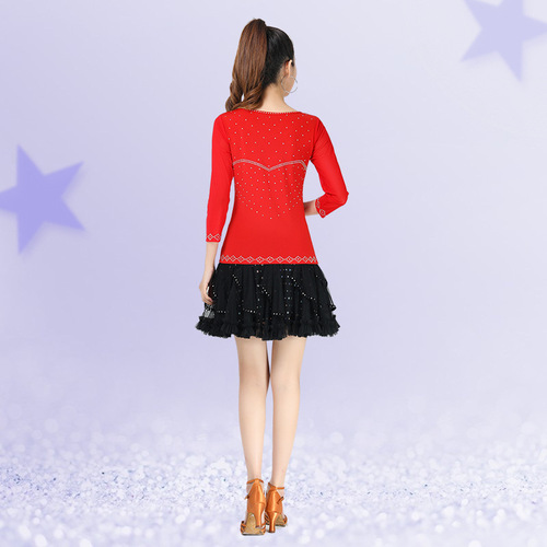 Square dance modern dance top new style women's diamond-encrusted round neck three-quarter sleeve top elegant dance Latin dance costume Jitterbug suit