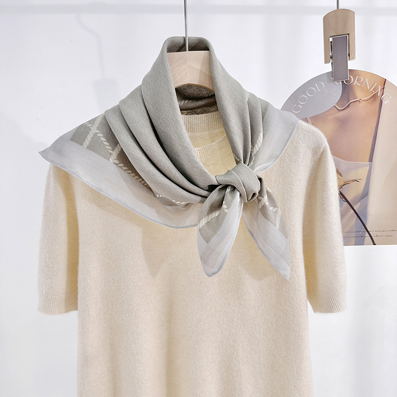 Pañuelos profesionales de alto nivel retro 68 toallas cuadradas damas de alto valor facial de moda moda temperamento toallas cuadradas