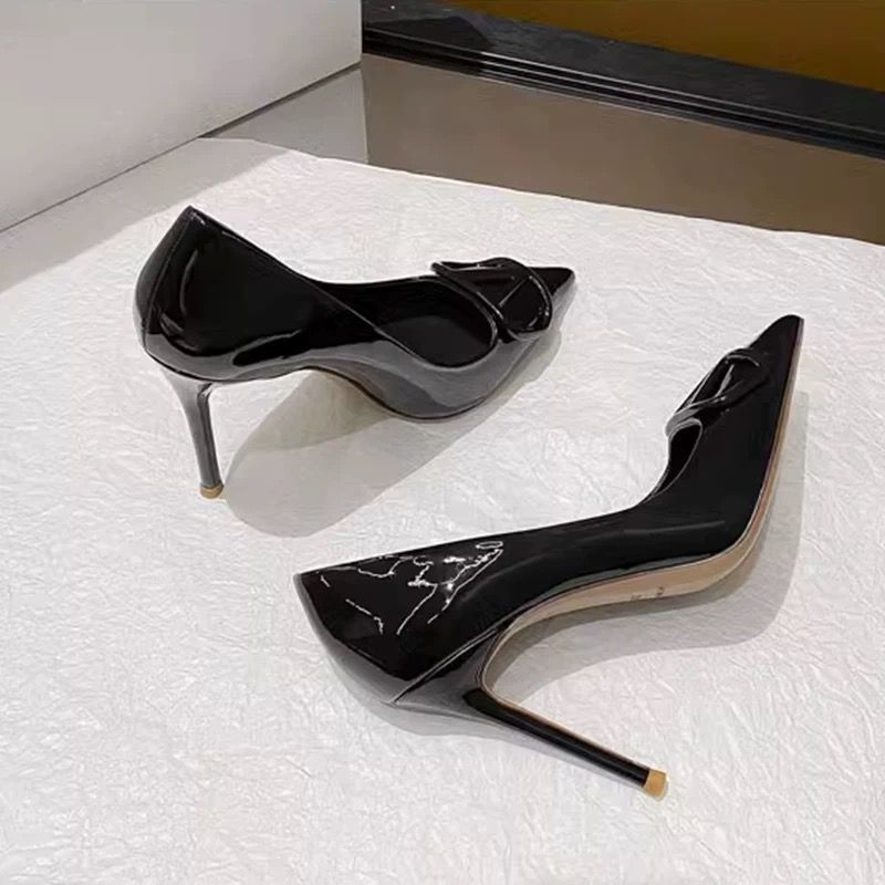 French Retro High-rise High-heeled Shoes 2024 Internet Celebrity New Arrival Skirt All-match High-heeled Women's Single-layer Shoes French Retro High-rise High-heeled Shoes 2024 Internet Celebrity New Arrival Skirt All-match High-heeled Women's Single-layer Shoes