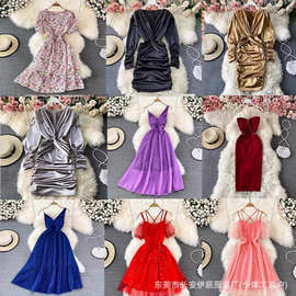 秋冬气质优雅丝绒长袖连衣裙女2025新款欧美性感修身包臀及膝短裙