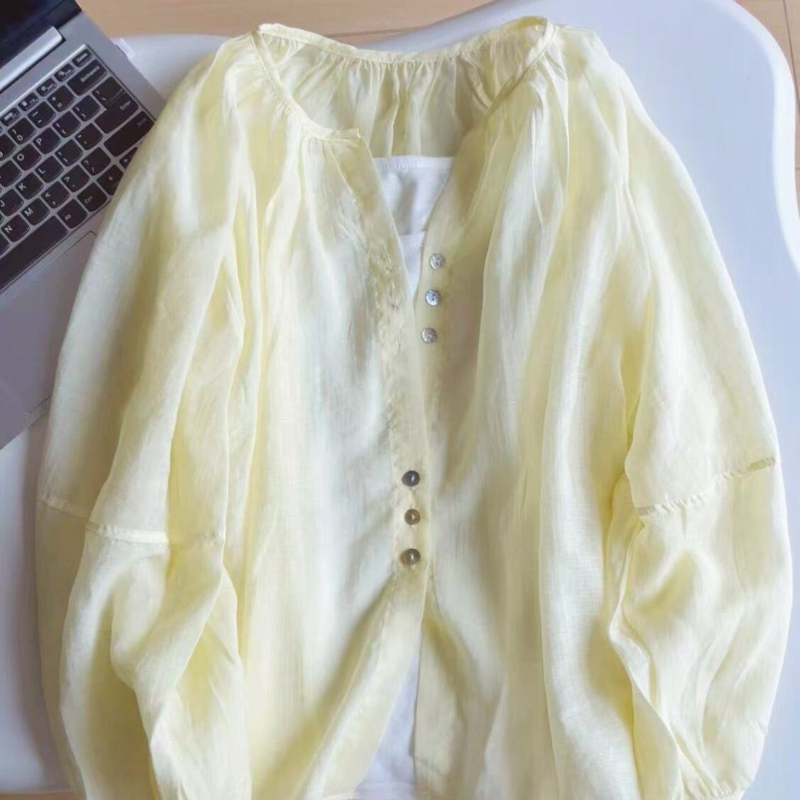 超好看薄款鹅黄色雪纺防晒衬衫女宽松遮肉显瘦长袖衬衣外搭ins风