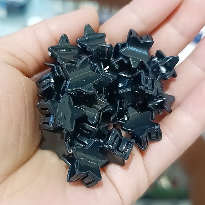 1.5cm 검정색 오각별 1개