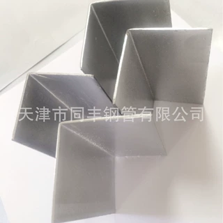 小异型钢 C U Z  30年专业生产高强热镀锌 冷弯异型钢 角钢 型钢