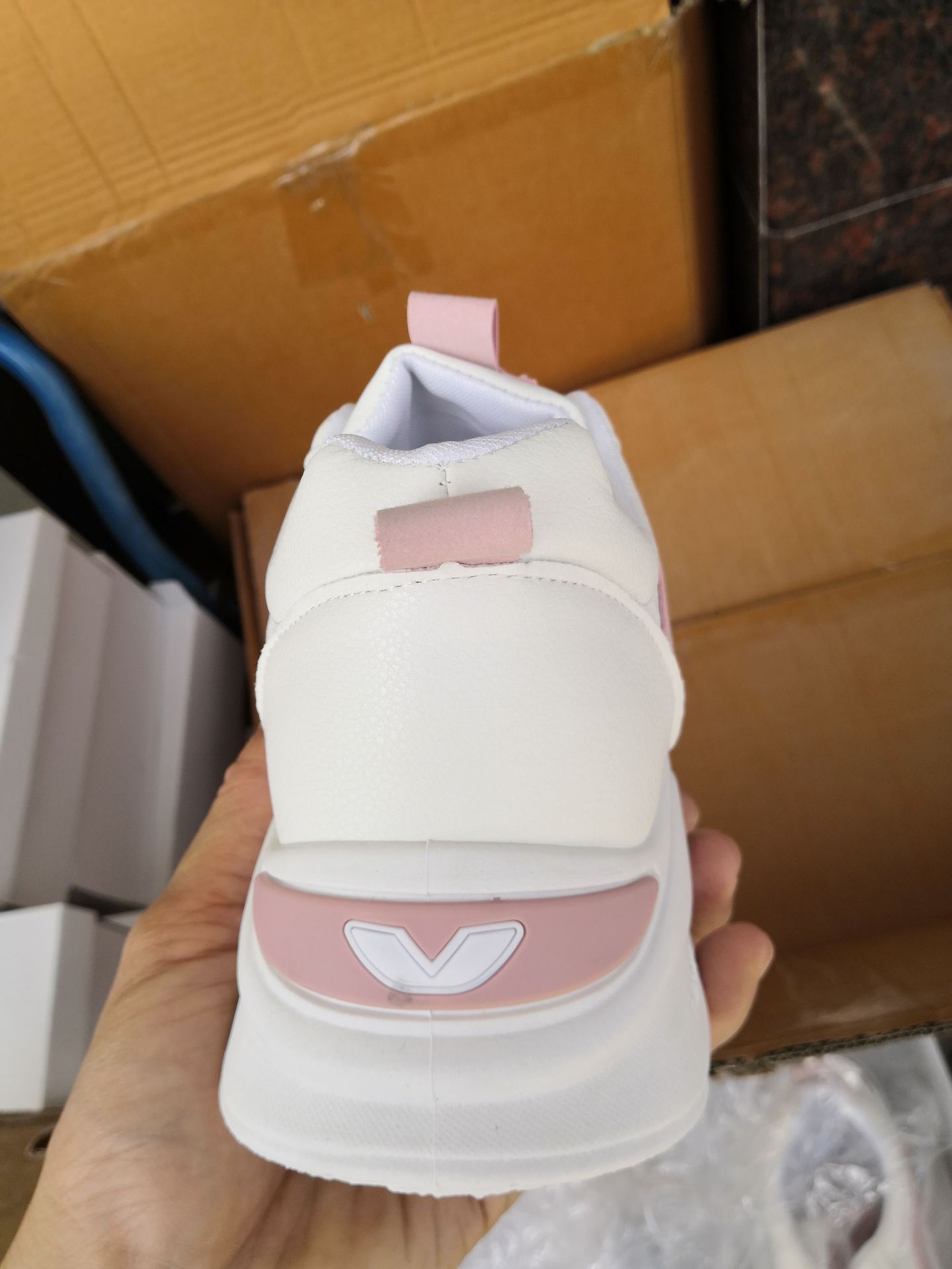 Chaussures en cuir Chaussures de tennis Baskets Semelle en caoutchouc Mesh Chaussures légères_voghion.com