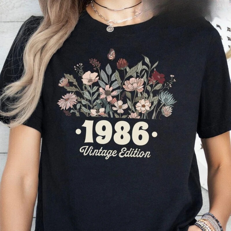 40Th Birthday Shirt with 1986 Birth Year Design for Women, 40Th Birthday Plus Gift Round Neck T-Shirt 40Th Birthday Shirt with 1986 Birth Year Design for Women, 40Th Birthday Plus Gift Round Neck T-Shirt