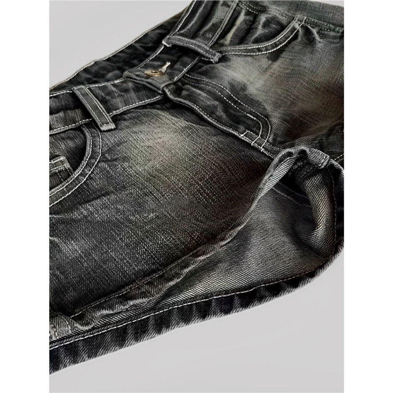 Джинсовые шорты женские, приталенные, washed black, заниженная талия