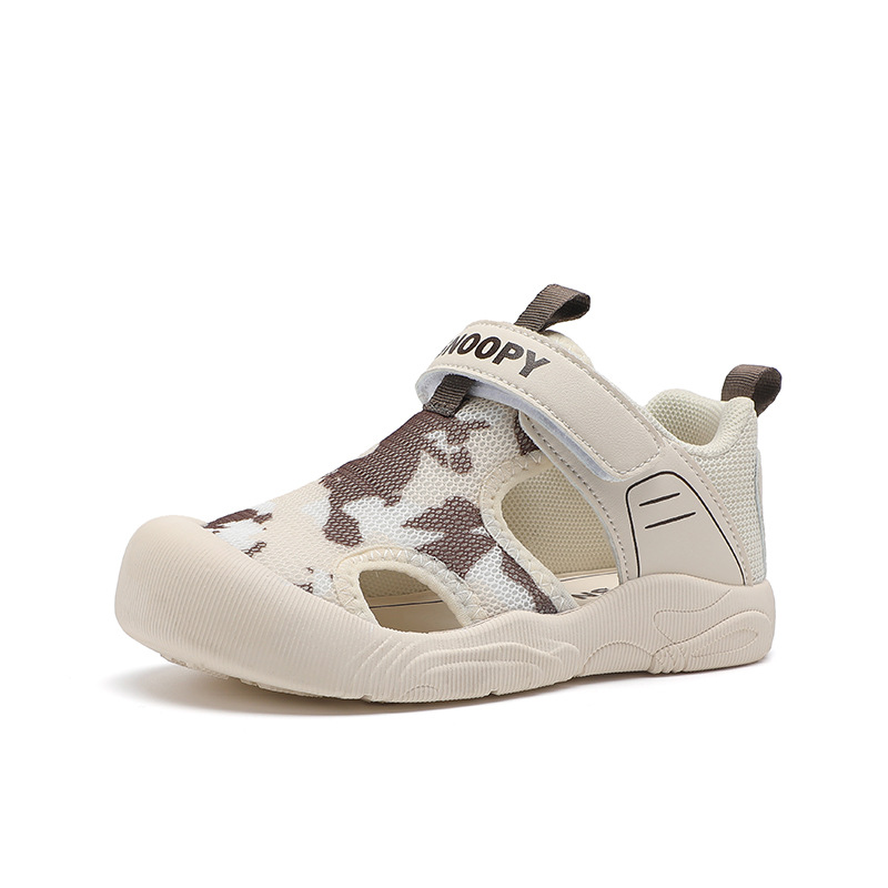 Children's beach footwear