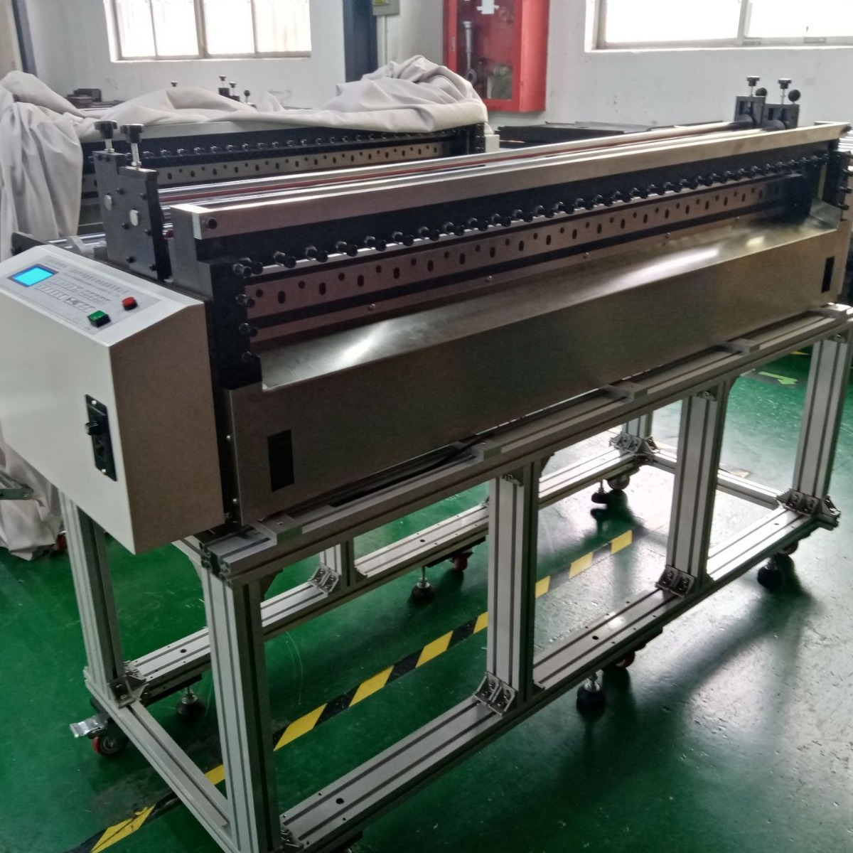 中小型卷材全自动多功能裁切机 绒布分切机切张机包邮