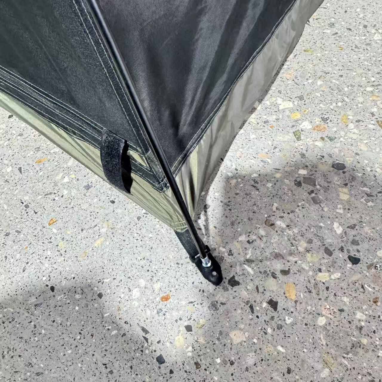 Portable double-layer camping cot tent, rainproof and moisture-proof, elevated outdoor single-person fishing tent, lightweight
