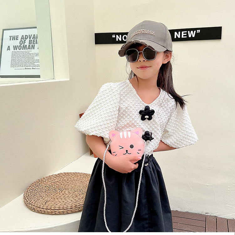 The 2022 new style of little girl bags, fashionable small bags, coin purses, super beautiful Little girl cat bags, crossbody bags, cute and trendy undefined