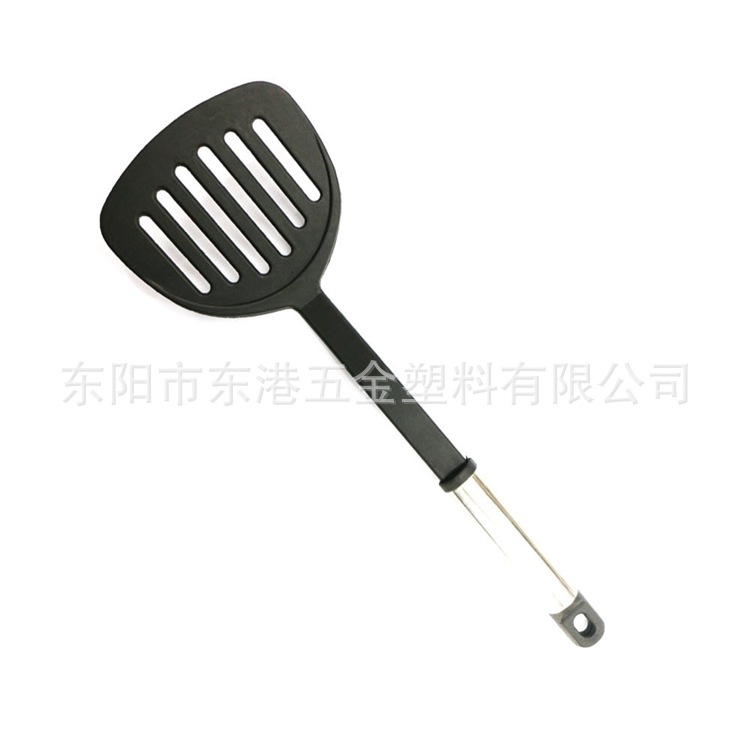 큰 누출 삽