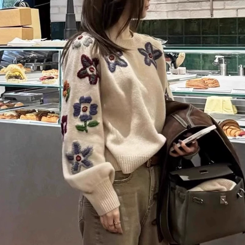 2025 новый осенне-зимний свитер с объемной вышивкой цветов, свободный стиль, вязаный топ в стиле ленивого шика