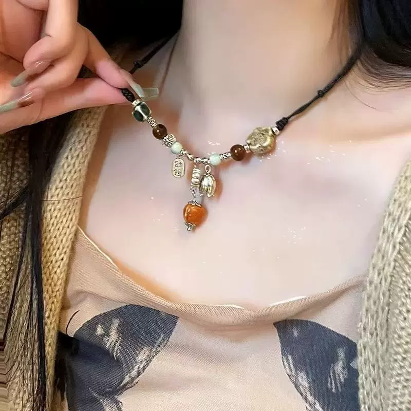民族复古爱心小花吊坠陶瓷项链女 小众设计高级感时尚百搭毛衣链