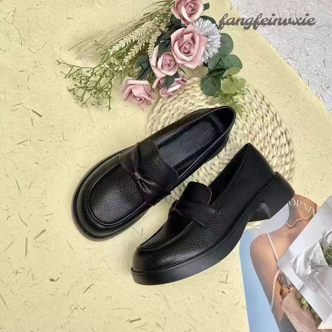Модные удобные мокасины, рабочая обувь, туфли для мамы из кожи, корейский стиль.
