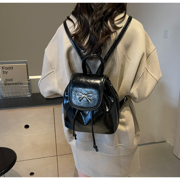 2024 New Fashionable Bucket Bow Korean Edition Casual Shoulder Small Women's Bag Handheld Personalized Backpack_voghion.com