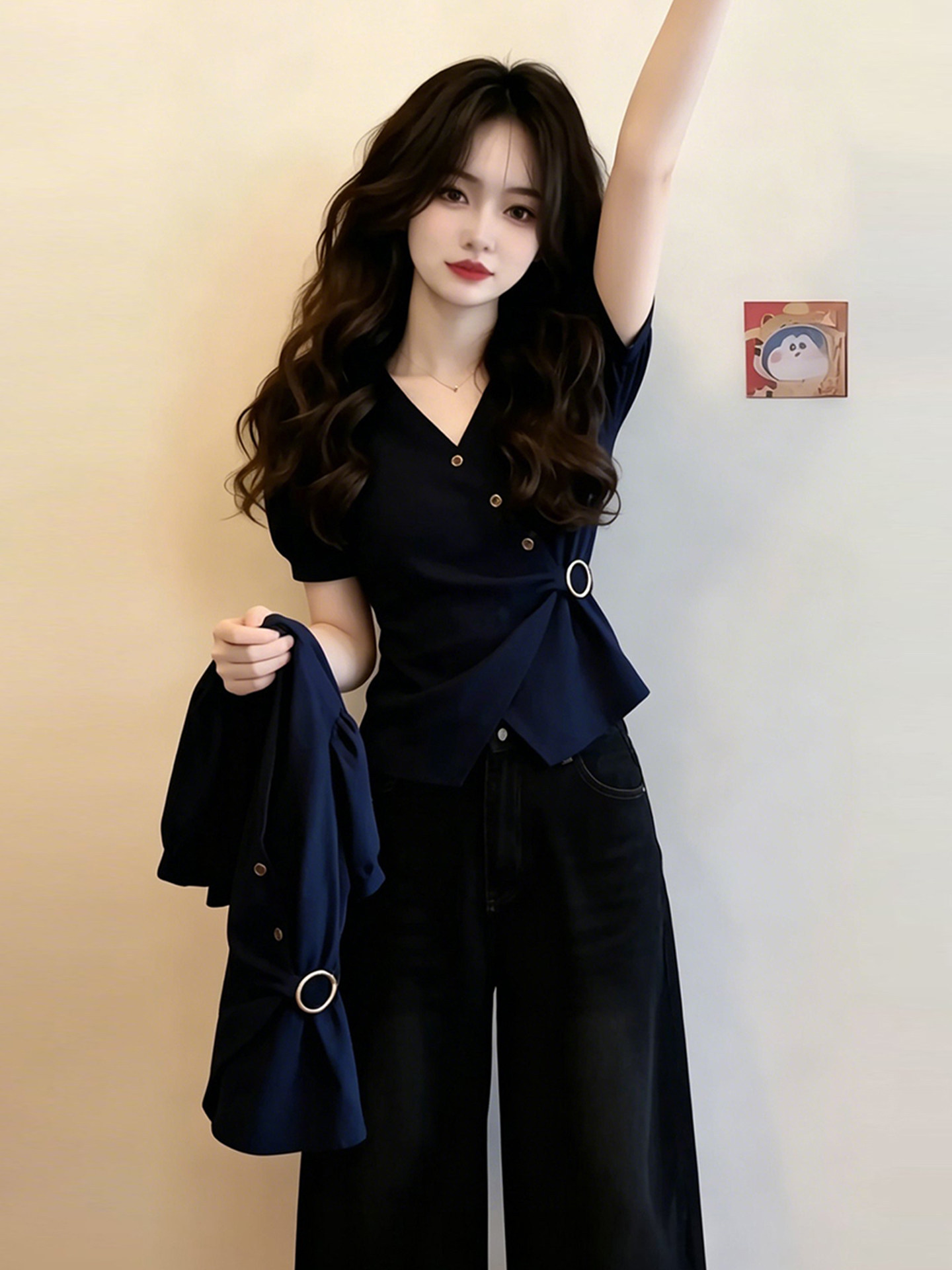 Áo sơ mi nữ cổ V tay ngắn thiết kế thời trang ôm dáng A1208 — Xanh lông mòng đen