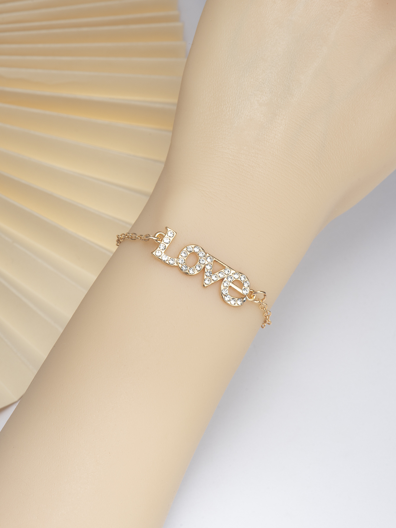 10g Weight Alloy, Rhinestones Pendant Material Rhinestones Inlay Material Bracelets Classification Alloy Chain Material 1 Piece Quantity Holiday, Daily, Street Occasion Alloy Material Letter Pattern Women's Gender Inlay Design Lady Style Lady Letter Rhinestones Alloy Wholesale Bracelets 14